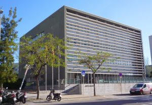 Querellados dos LAJ del Juzgado de Instrucción de Cornellá de Llobregat